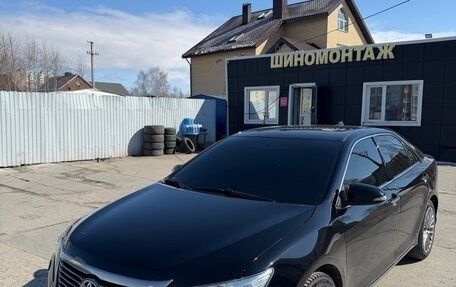 Toyota Camry, 2014 год, 1 750 000 рублей, 2 фотография