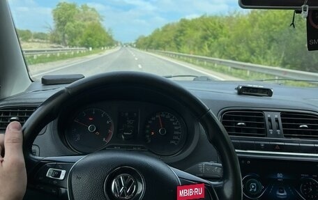 Volkswagen Polo VI (EU Market), 2017 год, 850 000 рублей, 3 фотография