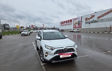 Toyota RAV4, 2021 год, 3 600 000 рублей, 6 фотография