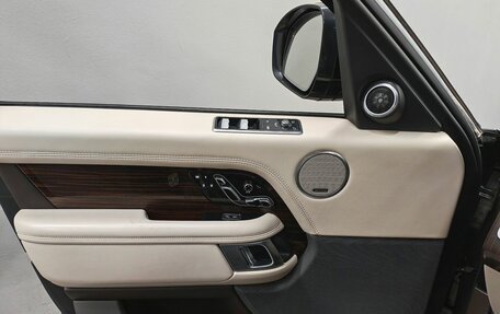 Land Rover Range Rover IV рестайлинг, 2019 год, 7 500 000 рублей, 20 фотография