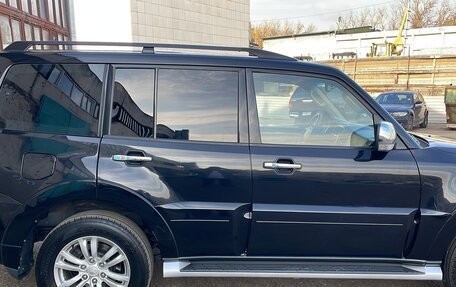 Mitsubishi Pajero IV, 2017 год, 3 050 000 рублей, 1 фотография