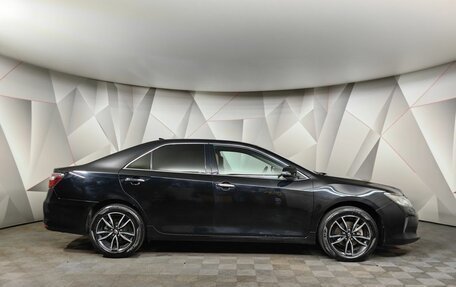 Toyota Camry, 2016 год, 1 993 000 рублей, 6 фотография