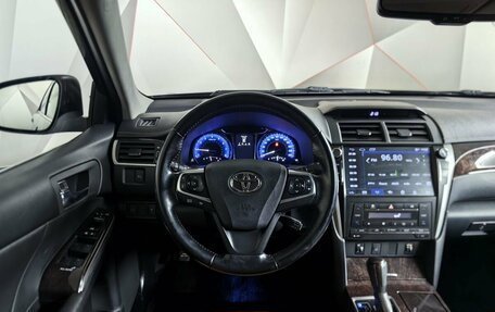 Toyota Camry, 2016 год, 1 993 000 рублей, 20 фотография