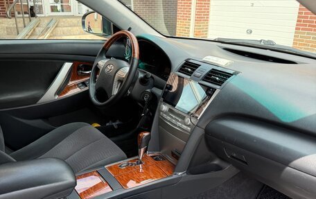 Toyota Camry, 2010 год, 1 450 000 рублей, 8 фотография