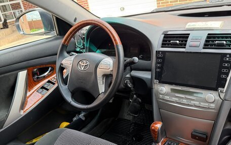 Toyota Camry, 2010 год, 1 450 000 рублей, 7 фотография