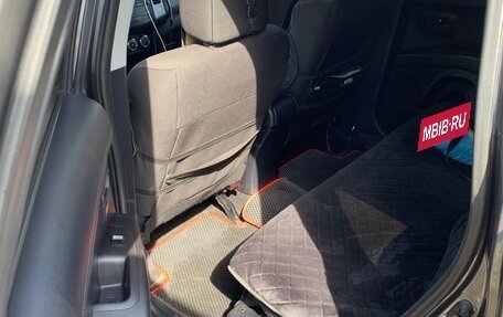 Mitsubishi Outlander III рестайлинг 3, 2011 год, 990 000 рублей, 9 фотография