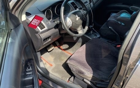 Mitsubishi Outlander III рестайлинг 3, 2011 год, 990 000 рублей, 8 фотография