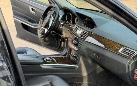 Mercedes-Benz E-Класс, 2013 год, 2 000 000 рублей, 13 фотография