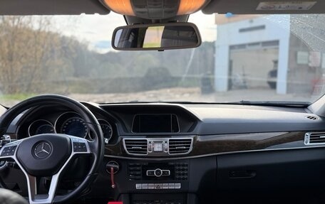 Mercedes-Benz E-Класс, 2013 год, 2 000 000 рублей, 10 фотография