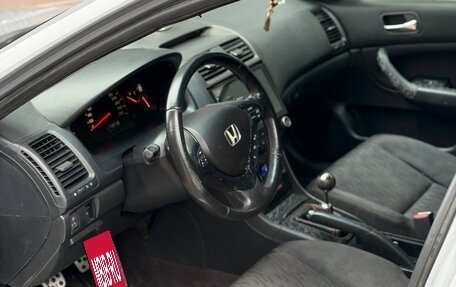 Honda Accord VII рестайлинг, 2004 год, 800 000 рублей, 10 фотография