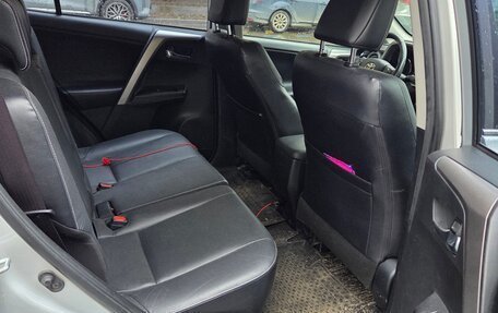 Toyota RAV4, 2017 год, 2 150 000 рублей, 10 фотография