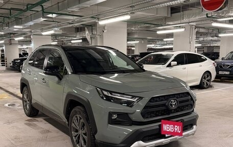 Toyota RAV4, 2025 год, 4 100 000 рублей, 9 фотография