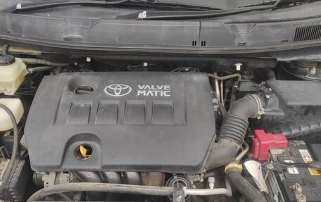 Toyota ISis I, 2010 год, 480 000 рублей, 6 фотография