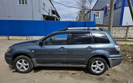 Mitsubishi Outlander III рестайлинг 3, 2002 год, 400 000 рублей, 2 фотография