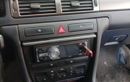 Audi A6, 1999 год, 530 000 рублей, 17 фотография