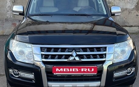 Mitsubishi Pajero IV, 2017 год, 3 050 000 рублей, 4 фотография