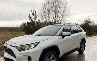 Toyota RAV4, 2021 год, 3 900 000 рублей, 1 фотография