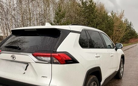 Toyota RAV4, 2021 год, 3 900 000 рублей, 3 фотография