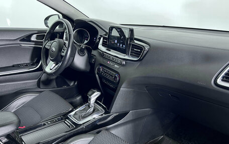 KIA cee'd III, 2018 год, 1 750 000 рублей, 26 фотография