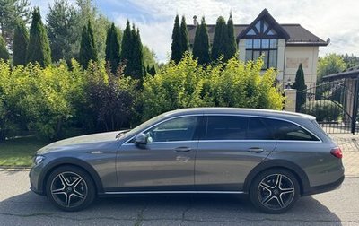 Mercedes-Benz E-Класс, 2019 год, 4 500 000 рублей, 1 фотография