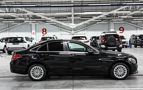 Mercedes-Benz C-Класс, 2017 год, 2 629 000 рублей, 4 фотография