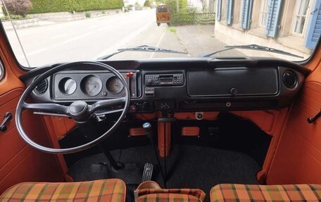 Volkswagen Type 2 T2, 1974 год, 8 985 000 рублей, 16 фотография