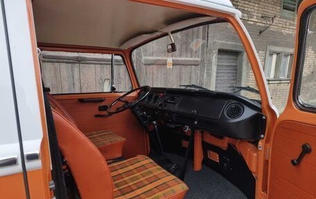 Volkswagen Type 2 T2, 1974 год, 8 985 000 рублей, 19 фотография