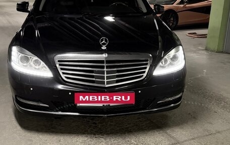 Mercedes-Benz S-Класс, 2011 год, 1 900 000 рублей, 12 фотография