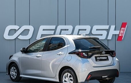 Toyota Yaris, 2020 год, 1 230 000 рублей, 2 фотография