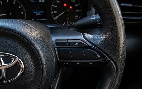 Toyota Yaris, 2020 год, 1 230 000 рублей, 19 фотография