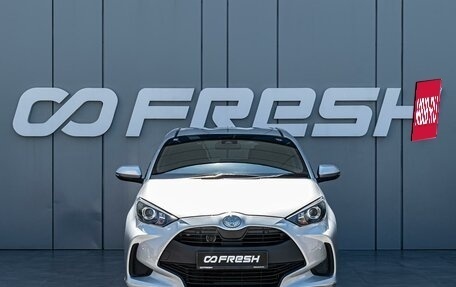 Toyota Yaris, 2020 год, 1 230 000 рублей, 3 фотография