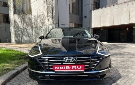 Hyundai Sonata VIII, 2021 год, 1 930 000 рублей, 3 фотография