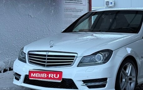 Mercedes-Benz C-Класс, 2011 год, 2 000 000 рублей, 1 фотография