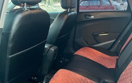 Opel Astra J, 2012 год, 750 000 рублей, 17 фотография