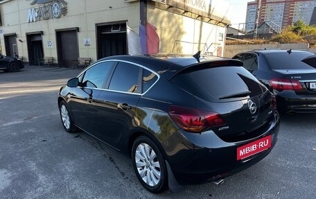 Opel Astra J, 2011 год, 670 000 рублей, 4 фотография