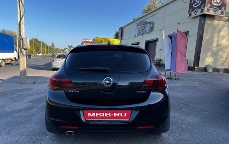 Opel Astra J, 2011 год, 670 000 рублей, 6 фотография