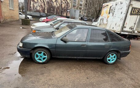 Opel Vectra A, 1990 год, 40 000 рублей, 5 фотография