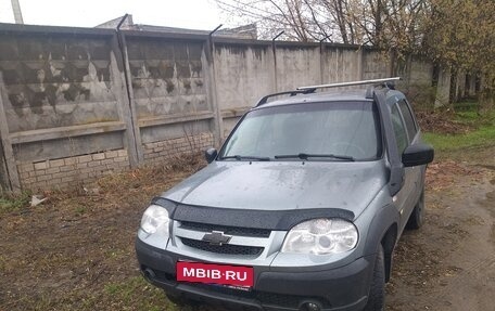 Chevrolet Niva I рестайлинг, 2016 год, 575 000 рублей, 1 фотография