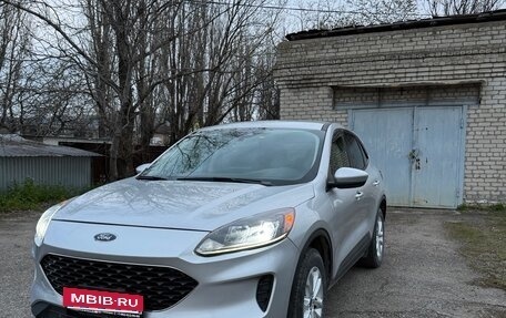 Ford Escape, 2020 год, 2 030 000 рублей, 1 фотография