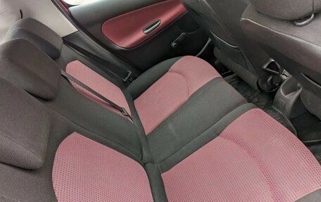 Peugeot 206, 2002 год, 295 000 рублей, 18 фотография