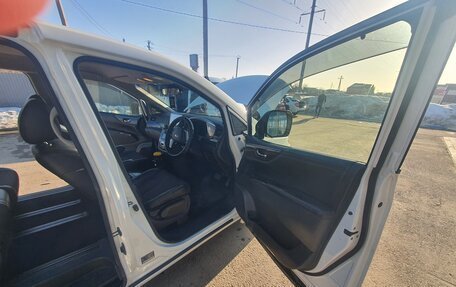 Nissan Elgrand III, 2019 год, 2 265 000 рублей, 9 фотография