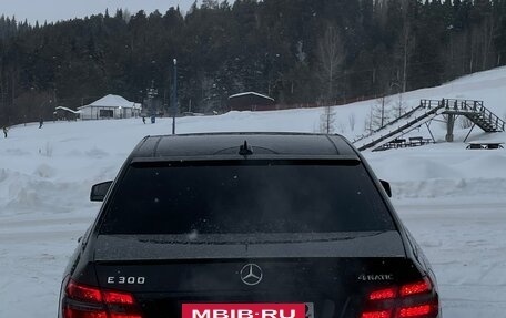 Mercedes-Benz E-Класс, 2012 год, 2 590 000 рублей, 9 фотография