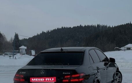 Mercedes-Benz E-Класс, 2012 год, 2 590 000 рублей, 11 фотография