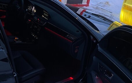 Mercedes-Benz E-Класс, 2012 год, 2 590 000 рублей, 19 фотография