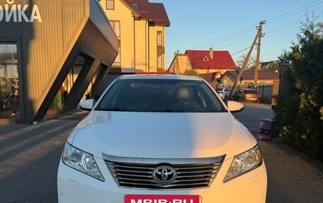 Toyota Camry, 2013 год, 1 750 000 рублей, 2 фотография
