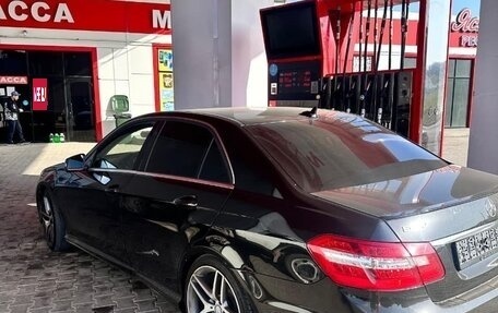 Mercedes-Benz E-Класс, 2011 год, 1 290 000 рублей, 5 фотография