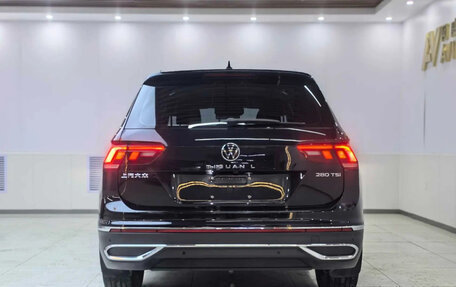 Volkswagen Tiguan II, 2022 год, 2 303 064 рублей, 5 фотография