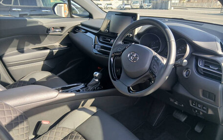 Toyota C-HR I рестайлинг, 2023 год, 1 814 000 рублей, 12 фотография