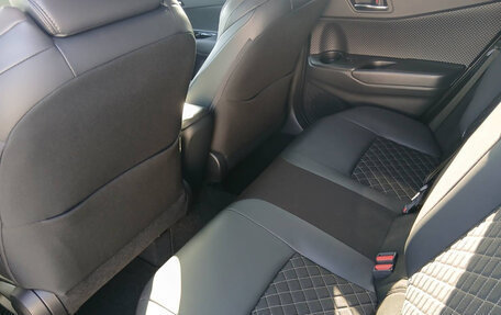 Toyota C-HR I рестайлинг, 2023 год, 1 814 000 рублей, 28 фотография