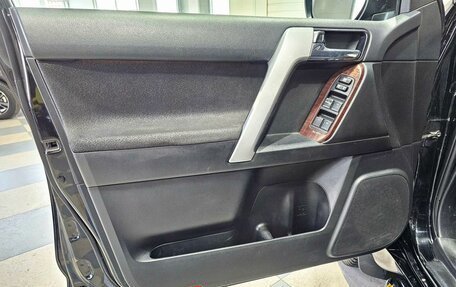 Toyota Land Cruiser Prado 150 рестайлинг 2, 2016 год, 3 399 000 рублей, 10 фотография